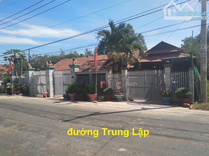Bán đất mặt tiền đường Trung Lập, Củ Chi 10x67m thổ cư 60m2 đã đăng ký lên full thổ