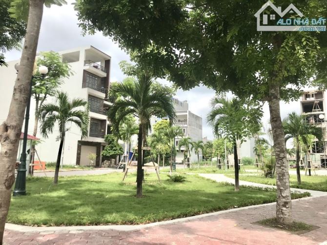Bán đất 61m2 hướng Đông Nam khu Đô Thị Mới Sở Dầu, Hồng Bàng