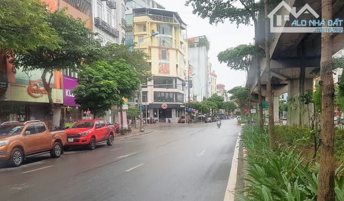 NHÀ MẶT PHỐ VIP YÊN LÃNG, ĐỐNG ĐA, 83M2 4 TẦNG MT 6M, GIÁ CỰC RẺ 26.8 TỶ