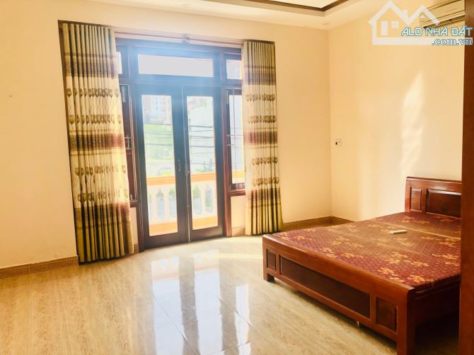 Bán nhà Mặt Tiền Đỗ Bá, sát Biển Mỹ Khê, 4T, doanh thu 240 triệu, 14 tỷ nhỉnh - 2