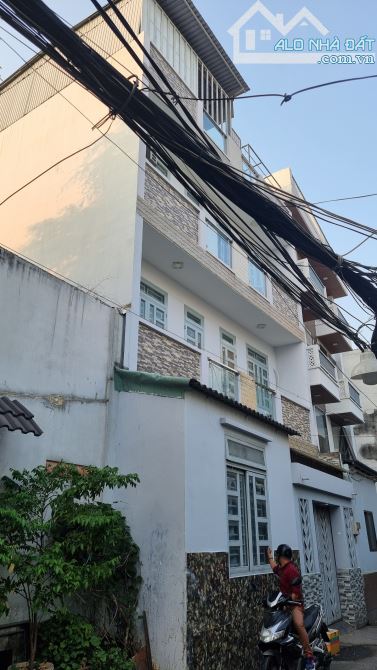 Nhà 2 lầu bề ngang 7.5m, ngay đường Lê Đức Thọ. Giá 5,8 tỷ - 2
