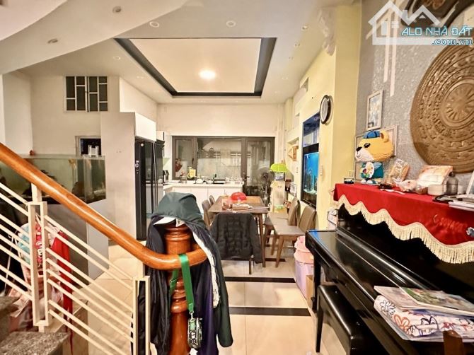 BÁN NHÀ NGUYỄN TRI PHƯƠNG - LÔ GÓC - 80M2 - 3 TẦNG - MT: 5,2M - GẦN BV HOÀN MỸ - 6,x TỶ - 5
