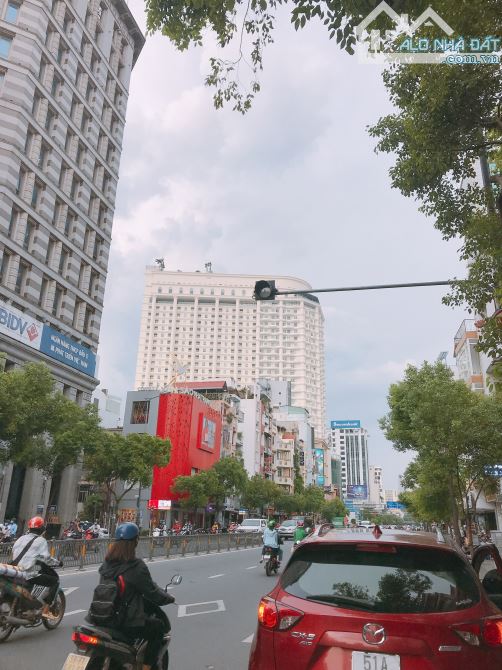 Bán Building MT Cao Thắng - Hoàng Dư Khương (DT: 8x16m, Hầm + 5 lầu) P.12 quận 10