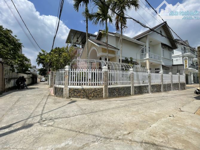 CÁCH HXH 200M VILLA  NGHỈ DƯỠNG 3 MẶT TIỀN SƯƠNG NGUYỆT ÁNH 191M2