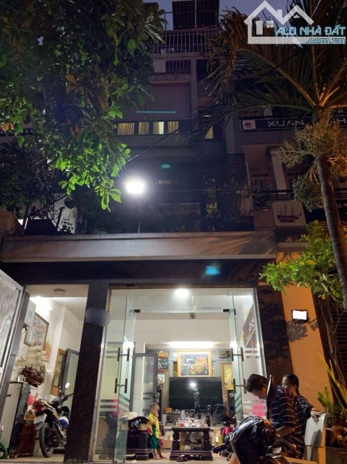 NHÀ ĐẸP, 5 TẦNG, Đ. HÀ HUY GIÁP, P.THẠNH LỘC/Q12, HẺM 8M, 83M2, CHỈ 9xTỶ