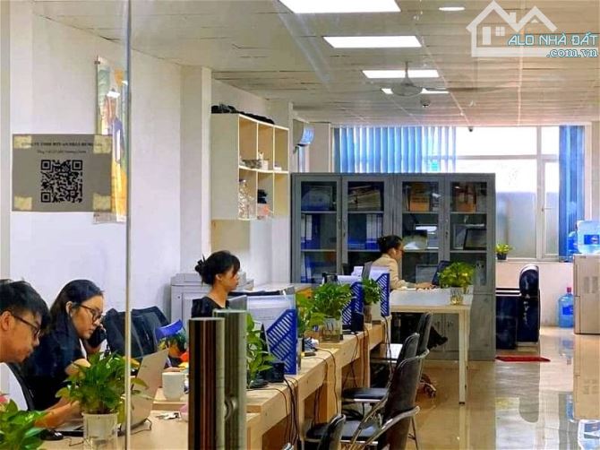 BÁN TÒA NHÀ MẶT ĐƯỜNG TRƯỜNG CHINH, 200M2 - 9 TẦNG, THANG MÁY