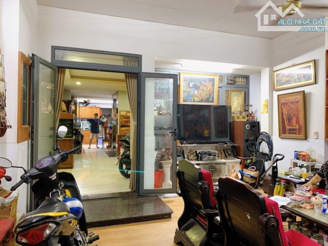 NHÀ ĐẸP, 5 TẦNG, Đ. HÀ HUY GIÁP, P.THẠNH LỘC/Q12, HẺM 8M, 83M2, CHỈ 9xTỶ - 2