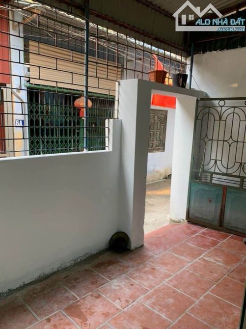 Bán nhà khu phân lô bàn cờ Cty 120 Dt 46m2 Mt 4m Ngõ 3,5m Giá 3,5 tỷ - 2