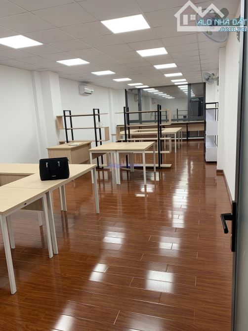 Cho thuê Nhà Vũ Tông Phan An Phú 5x20m trệt 3 lầu sàn trống suốt - 4