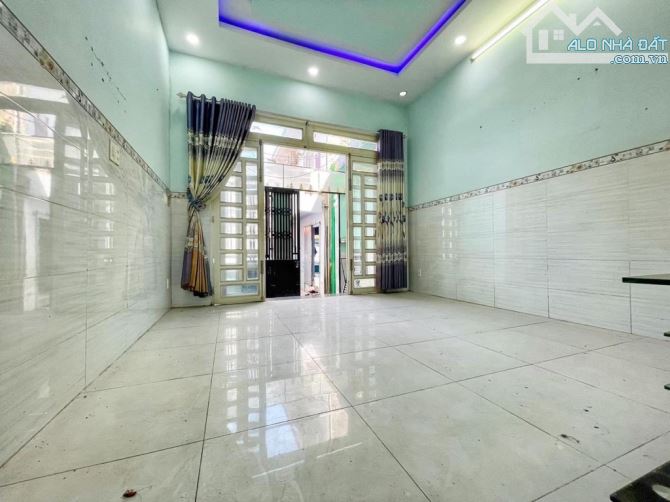 HÀNG XÓM PHÚ MỸ HƯNG Q7- P.Phú Thuận. 70m2 chỉ 4️⃣ đồng - 1
