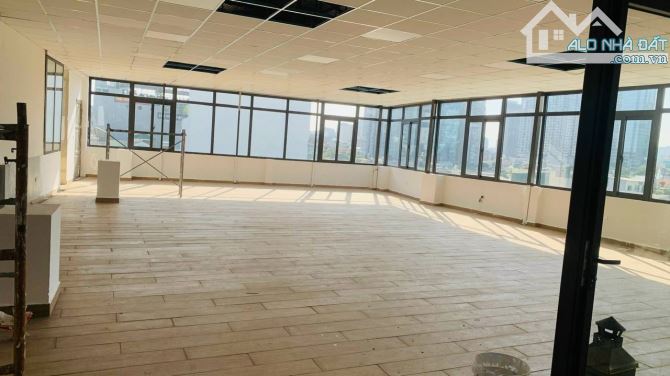 Cho thuê mặt sàn Hoàng Cầu 75 m2, giá  triệu 13tr/th có Đh thang máy - 1