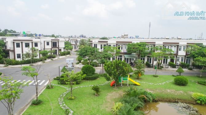 Nhà mặt tiền 60m2, 2 Phòng Ngủ (TRẦN ANH RIVERSIDE) thị trấn Bến Lức. - 2