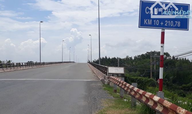 Chủ cần bán lô đất 677m2, đường xe hới tới đất, thích hợp làm biệt thự vườn, giá rẻ, SHR - 3