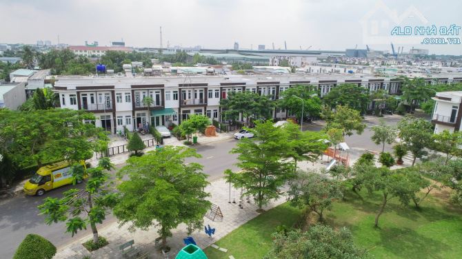 Nhà mặt tiền 60m2, 2 Phòng Ngủ (TRẦN ANH RIVERSIDE) thị trấn Bến Lức. - 4