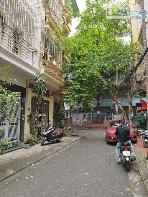 Bán nhà, thang máy, 2 mặt ngõ ô tô Hoàng Quốc Việt, Cầu Giấy 65m 6 tầng MT 5m 16.8 tỷ