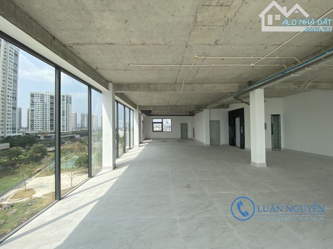 Cho thuê Tòa nhà 2 mặt tiền Đảo Kim Cương Trung tâm Quận_2 Hầm 7 tầng nổi 1700 m² - 1