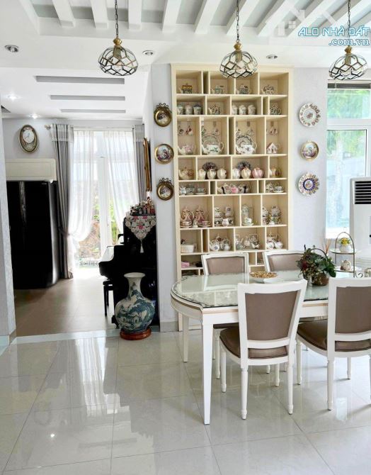 Bán GẤP Biệt thự 3 tầng 15x25m Khu Vip Hà Huy Giáp, Quận 12 ngay KDL Bến Xưa giá 20,5Tỷ - 2