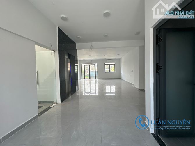 Cho thuê Nhà Mặt Tiền Đường Nguyễn Hoàng An Phú Q2 Hầm 5 tầng Thang máy 600m² - 2