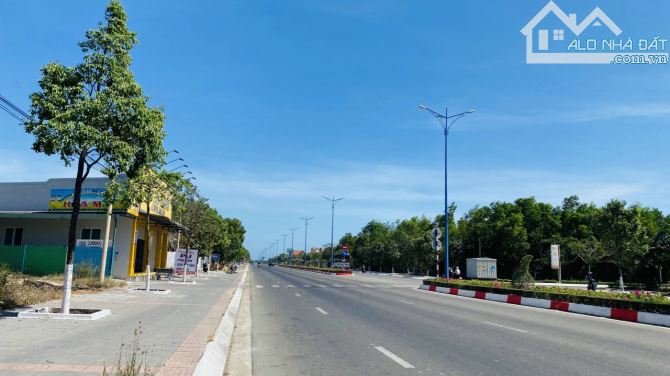 Măt tiên tỉnh lộ 44A đất đỏ 1100m -100m tc giá 8 tỷ 500 - 2