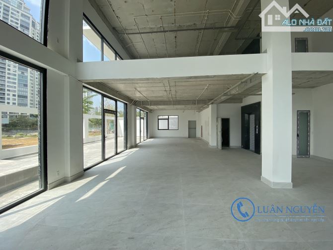 Cho thuê Tòa nhà 2 mặt tiền Đảo Kim Cương Trung tâm Quận_2 Hầm 7 tầng nổi 1700 m² - 3