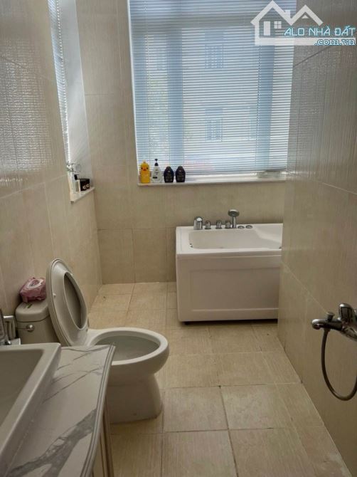 Bán GẤP Biệt thự 3 tầng 15x25m Khu Vip Hà Huy Giáp, Quận 12 ngay KDL Bến Xưa giá 20,5Tỷ - 8