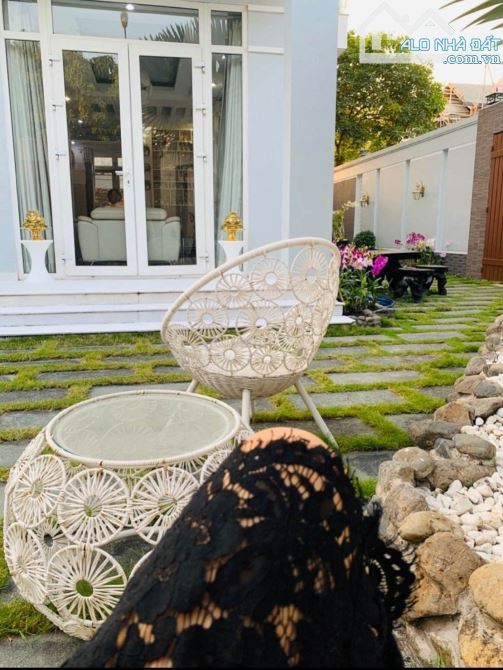 Bán GẤP Biệt thự 3 tầng 15x25m Khu Vip Hà Huy Giáp, Quận 12 ngay KDL Bến Xưa giá 20,5Tỷ - 9