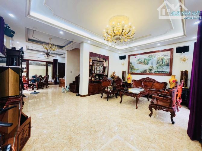 ⚜️ Biệt thự VIP BT7 KĐT Việt Hưng, Long Biên, 176m2 4T MT 10m, Chỉ 32.5 Tỷ ⚜️