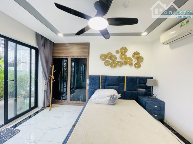 Bán tòa Apartment 300m² x 9 tầng, ô tô tránh, giá 89 tỷ đường Bưởi, Ba Đình