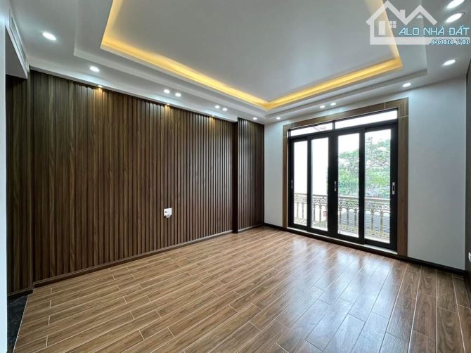 🌻Bán nhà 4 tầng Hoàng Minh Thảo, Lê Chân, 90m2, giá 5,6 tỷ, sân cổng ô tô - 10