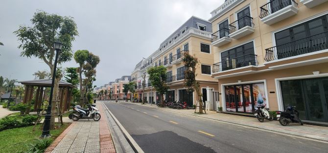 CHƯƠNG TRÌNH CHO THUÊ SHOPHOUSE MIỄN PHÍ TẠI VINCOM SHOPHOUSE ROYAL PARK - 2