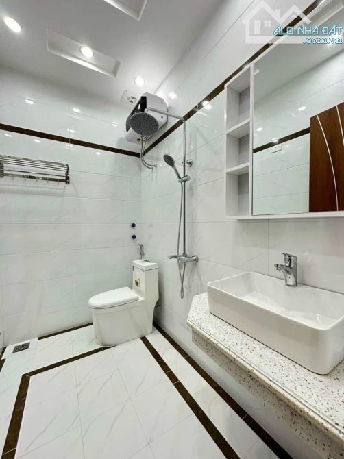 🌻Bán nhà 4 tầng Hoàng Minh Thảo, Lê Chân, 90m2, giá 5,6 tỷ, sân cổng ô tô - 5