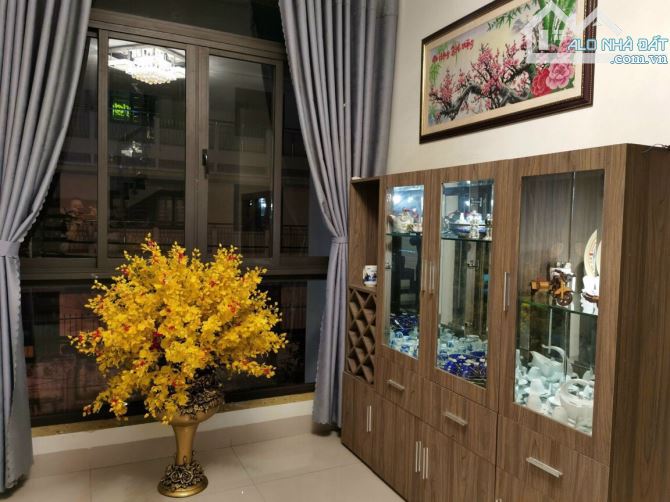 Biệt Thự 3 tầng 2 MT Vũ Tông Phan siêu đẹp DT 160m2,nội thất cao cấp, gần biển, chỉ 11 tỷ - 5