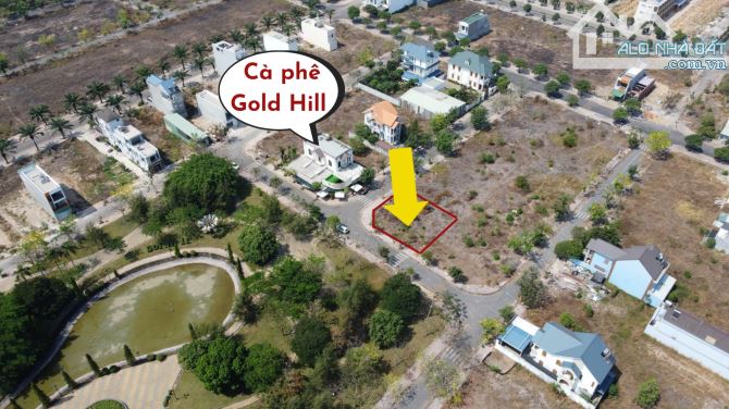 Lô góc 2 mặt tiền VIP 337m2, đối diện công viên và cf Gold Hill, chỉ 22,5tr/m2 - 7