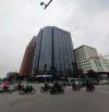 Mặt phố Phạm Ngọc Thạch, kinh doanh muôn màu, bói ra nhà bán
