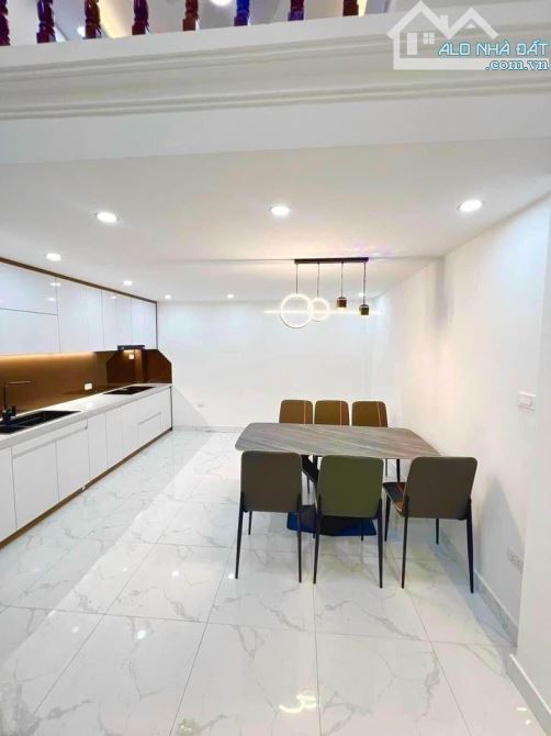 Bán nhà riêng Tân Lập 42m2. Lô góc, gác lửng tầng lệch. Mặt đường kinh doanh. Ôtô vào nhà