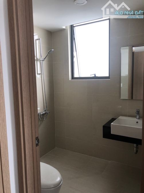 Cần bán gấp Cao Ốc 44 Đặng Văn Ngữ Q.PN. DT 75m2, 2P. Giá bán 3,45 tỷ - 4