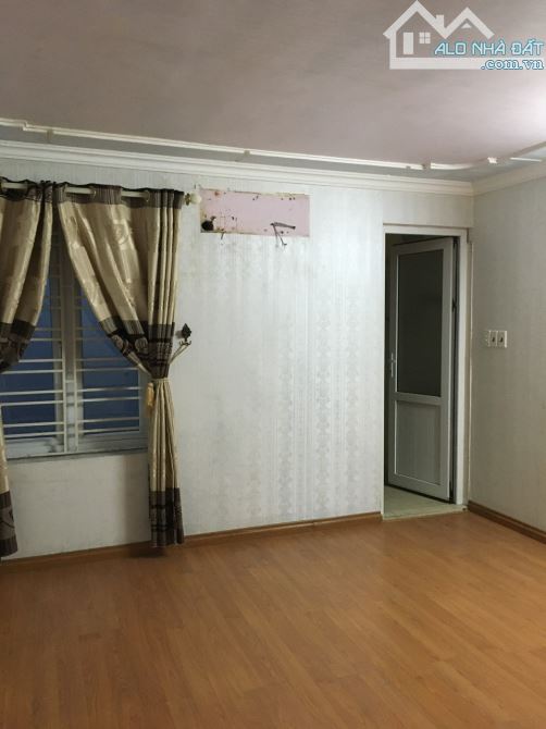 Bán nhà mặt đường Nguyễn Bỉnh Khiêm - Hải An - Hải Phòng.dt 80m2.nhà vuông vắn.Giá 7,5 tỷ - 7