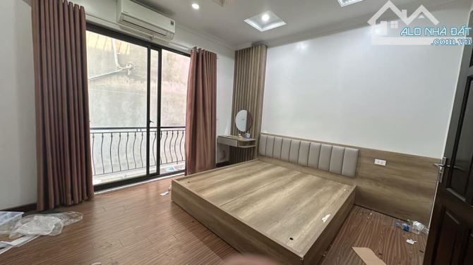 BÁN NHÀ Đại Từ - HOÀNG MAI ,DT40M2 ,GIÁ HƠN 5 TỶ , GẦN Ô TÔ , NGÕ NÔNG - 2