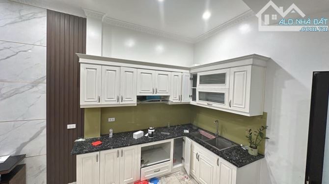 BÁN NHÀ Đại Từ - HOÀNG MAI ,DT40M2 ,GIÁ HƠN 5 TỶ , GẦN Ô TÔ , NGÕ NÔNG - 4