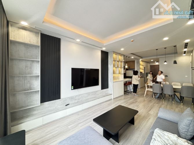 Cho thuê căn hộ Thành Công Tower 57 Láng Hạ, 180m2, 3 ngủ ful giá 18 triệu/tháng
