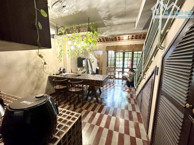 GIÁ ĐẦU TƯ, CHỈ HƠN 3 TỶ, 60M2, MẶT TIỀN 5M, 3 PHÒNG HOMESTAY DOANH THU 30TR/THÁNG