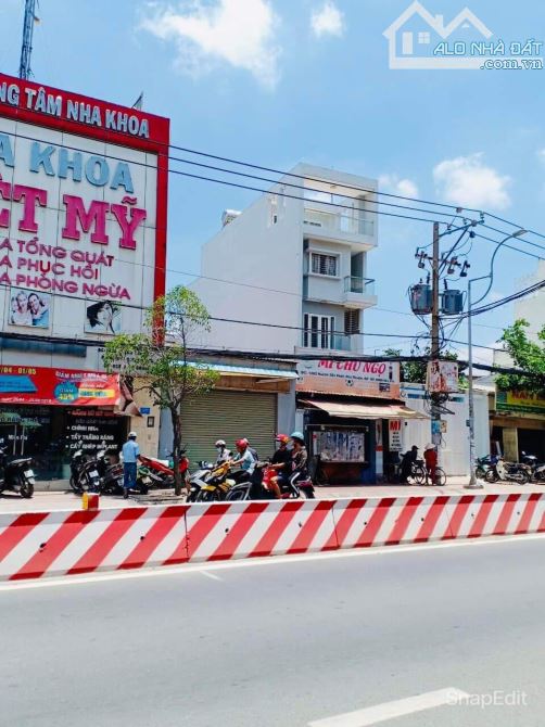 Cho thuê nhà Mặt tiền - Ngang 10 m - Huỳnh Tấn Phát, P. Tân Thuận Đông, Quận 7