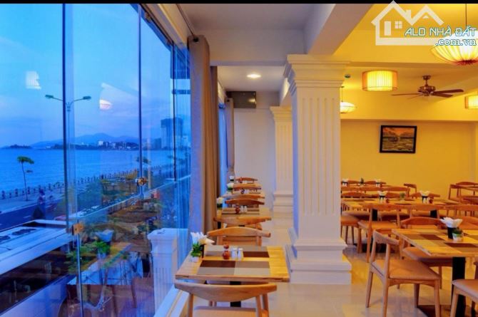Bán khách sạn 9 tầng mặt tiền Phạm Văn Đồng trực diện biển Nha Trang. 240m2 ngang 10m - 1