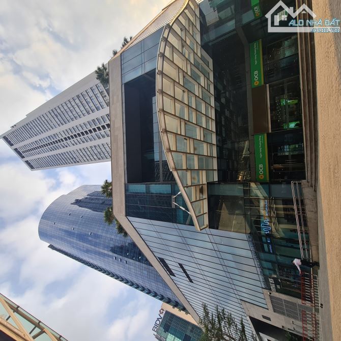 Cho thuê văn phòng tòa nhà The West giá rẻ DT từ 280m2 - 800m2 - 2