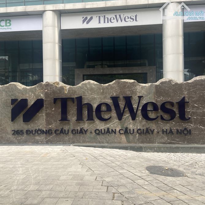 Cho thuê văn phòng tòa nhà The West giá rẻ DT từ 280m2 - 800m2 - 3