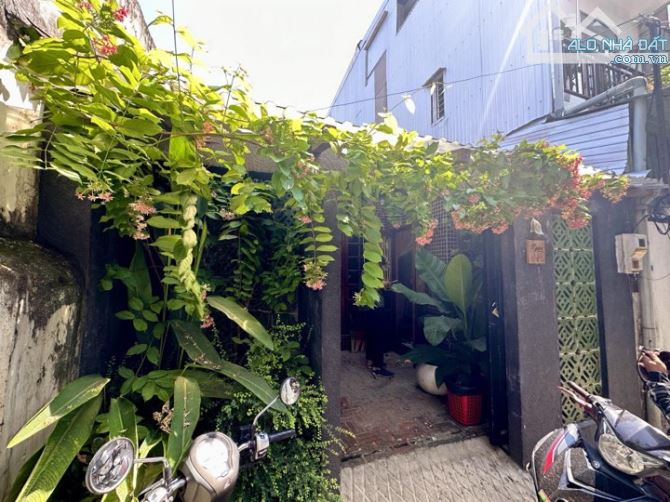 GIÁ ĐẦU TƯ, CHỈ HƠN 3 TỶ, 60M2, MẶT TIỀN 5M, 3 PHÒNG HOMESTAY DOANH THU 30TR/THÁNG - 7