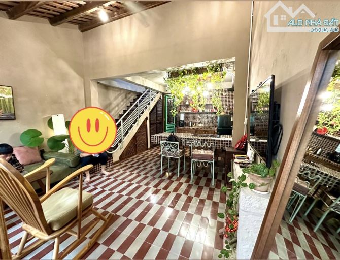 GIÁ ĐẦU TƯ, CHỈ HƠN 3 TỶ, 60M2, MẶT TIỀN 5M, 3 PHÒNG HOMESTAY DOANH THU 30TR/THÁNG - 8