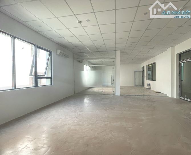 Văn phòng15-20 nhân sự làm việc, đường Trần Phú, DT 65-93 m2, giá chỉ 8$/m2/tháng.