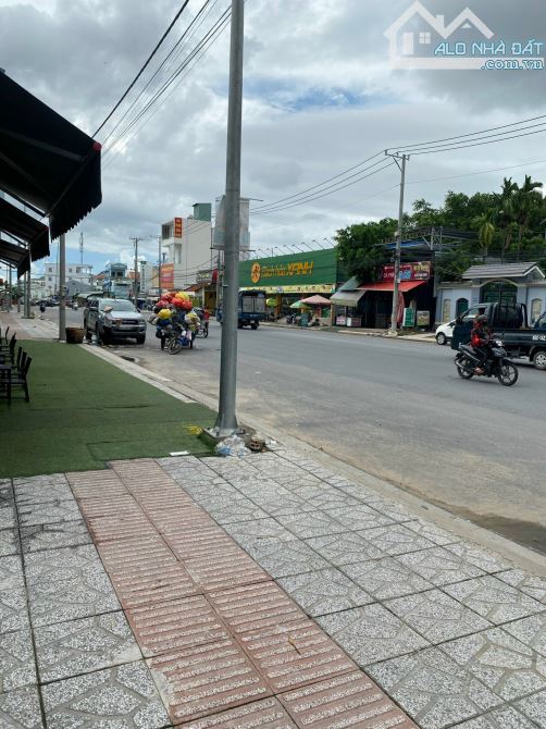 bán đất rộng trên 550m2, mặt tiền đường trần hoàng na, thích hợp xây toà nhà,vp