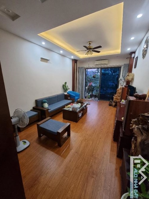 Bán nhà - phân lô - ô tô tránh - Khuất Duy Tiến - 55m2 - MT 4.4m - 13.5 tỷ - 1